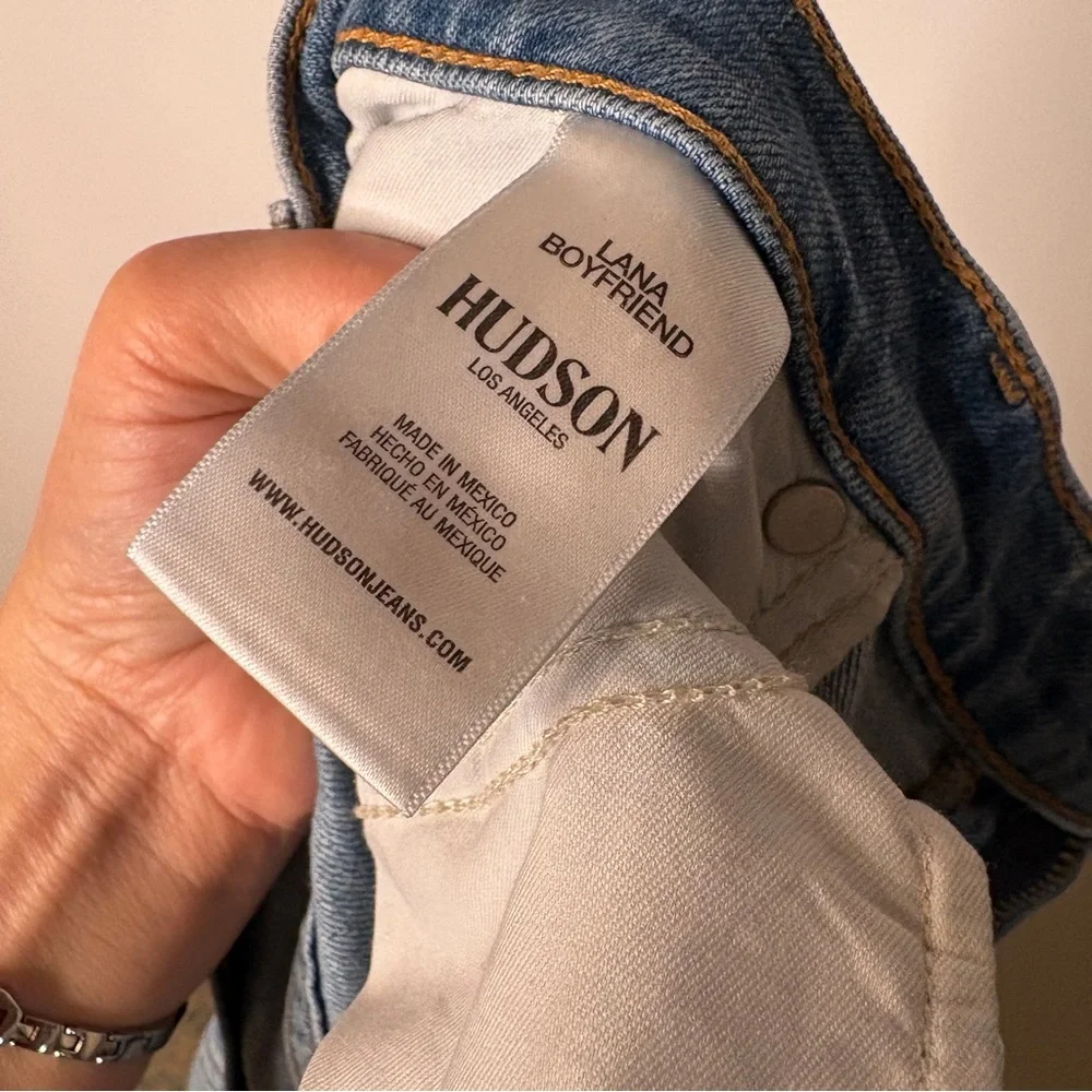 Hudson LANA BOYFRIEND Distressed Medium Light Blue Jeans Size 31